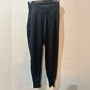 SPANX Women’s Soft and Smooth Black Joggers